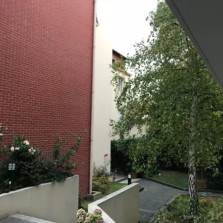 Apartment Petit F2 Douillet A 5 Mn Paris *